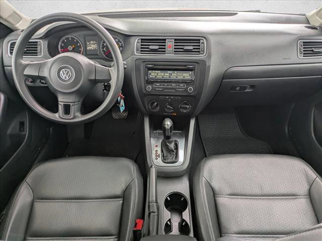 Used 2014 Volkswagen Jetta SE image 16