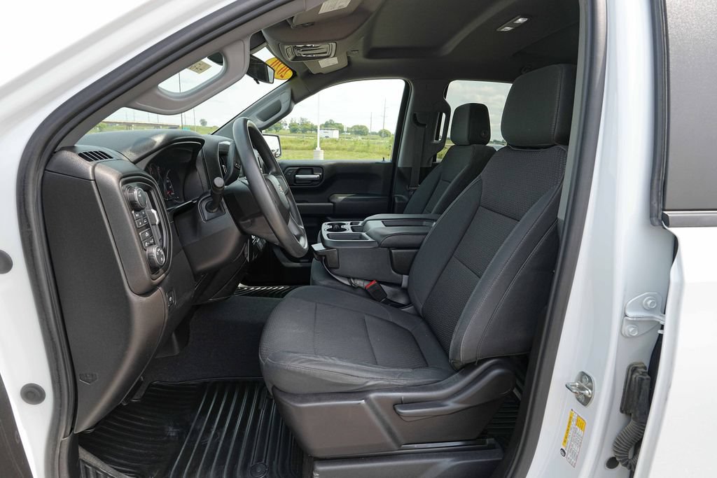 Used 2020 Chevrolet Silverado 1500 Custom w/ Trailering Package AWD/4WD image 17