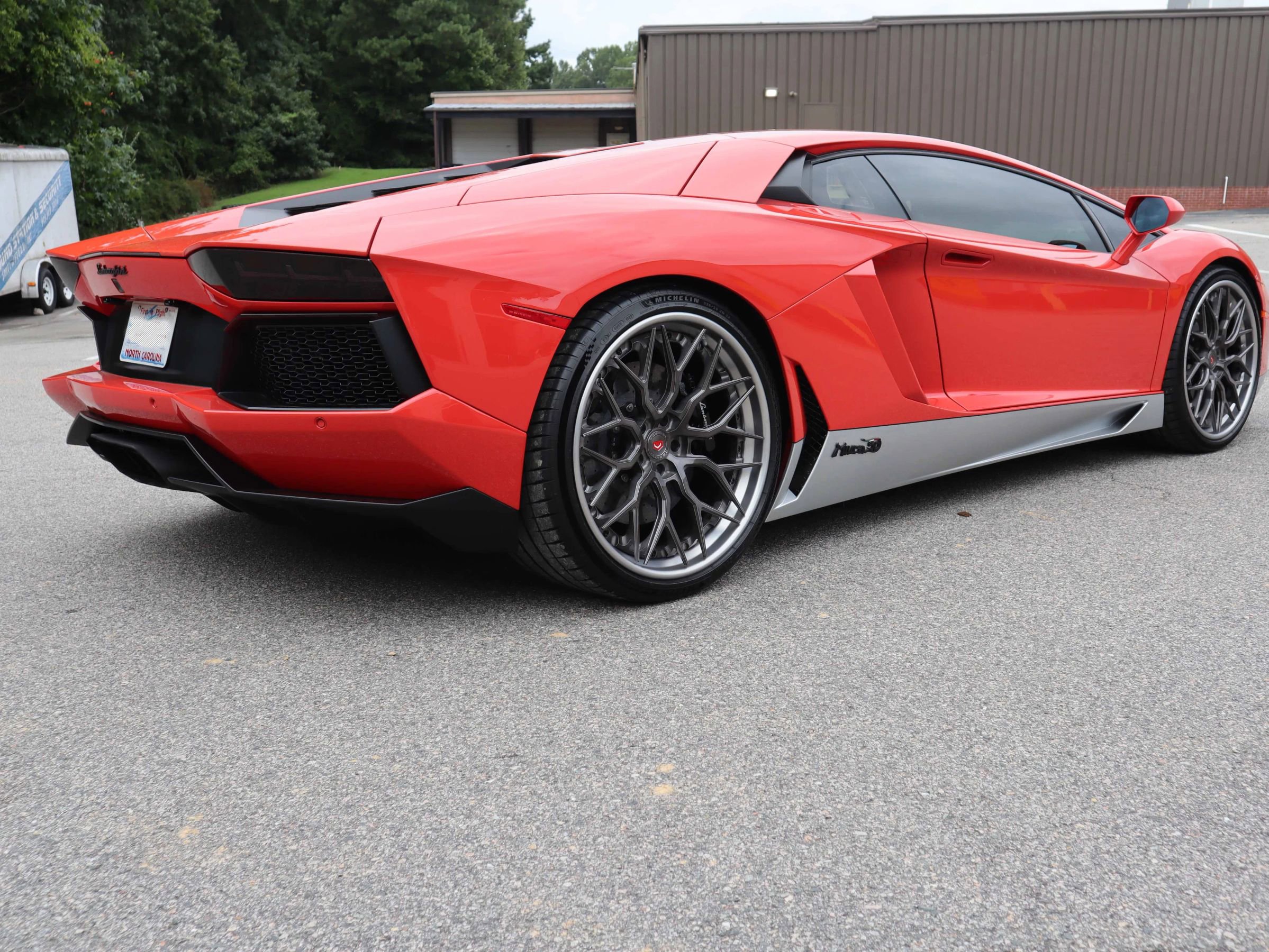 Used 2017 Lamborghini Aventador LP 700-4 image 18
