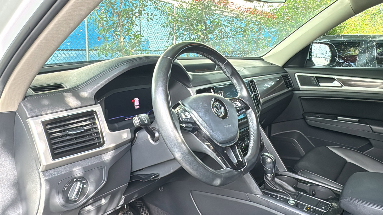 Used 2019 Volkswagen Atlas SEL FWD image 9