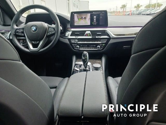 New 2023 BMW 530i w/ Convenience Package RWD image 11