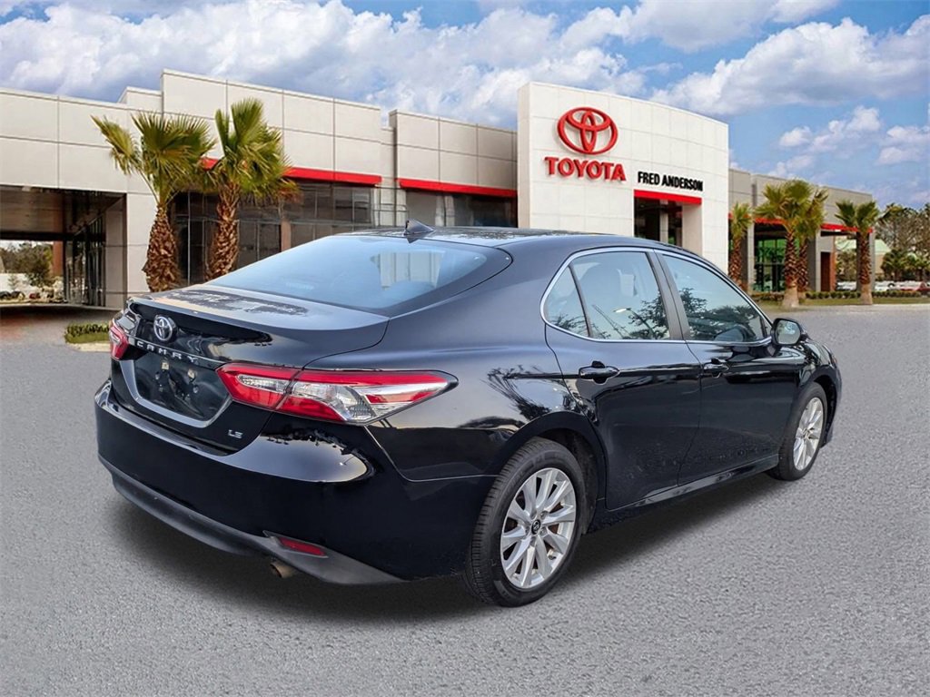 Used 2019 Toyota Camry LE image 5