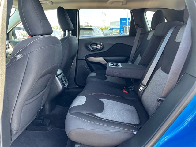 Used 2017 Jeep Cherokee Altitude image 21