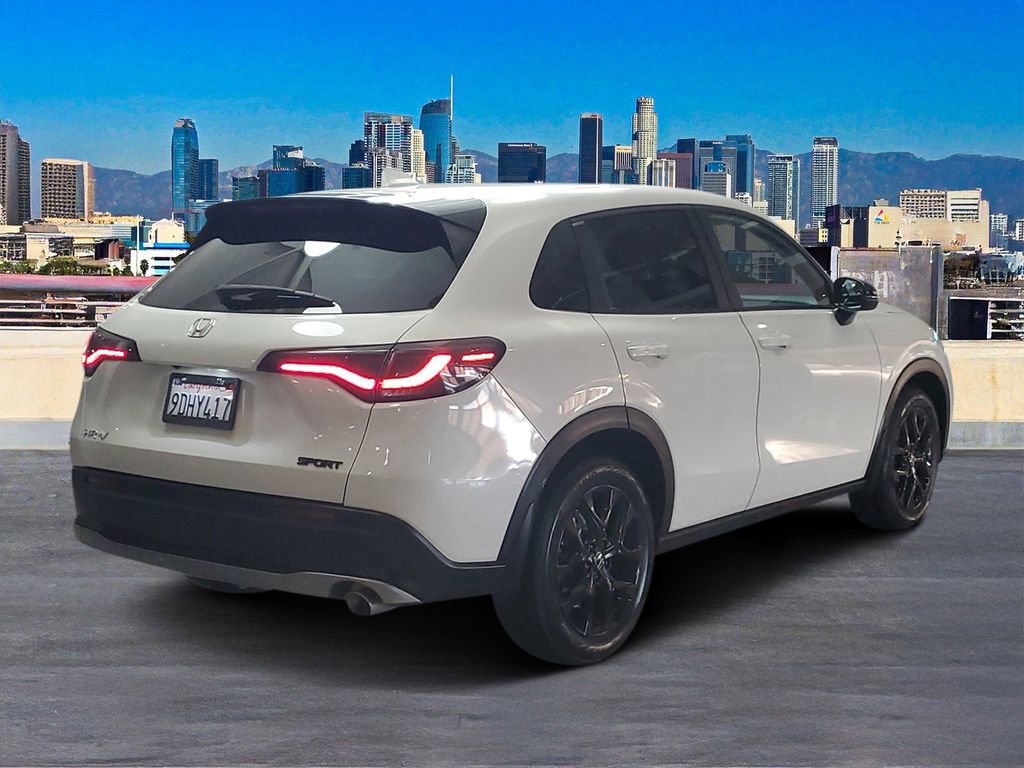 Used 2023 Honda HR-V Sport image 4