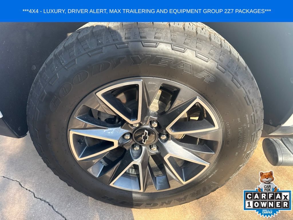 Used 2022 Chevrolet Tahoe Z71 w/ Luxury Package AWD/4WD image 38
