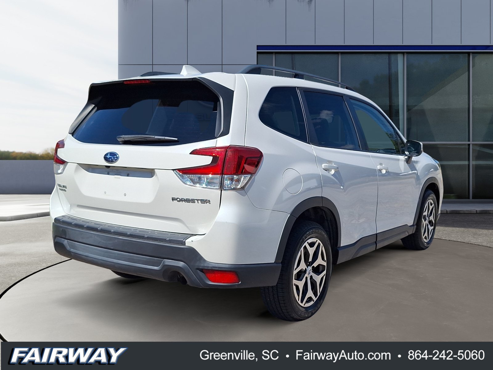Used 2020 Subaru Forester Premium AWD/4WD image 7