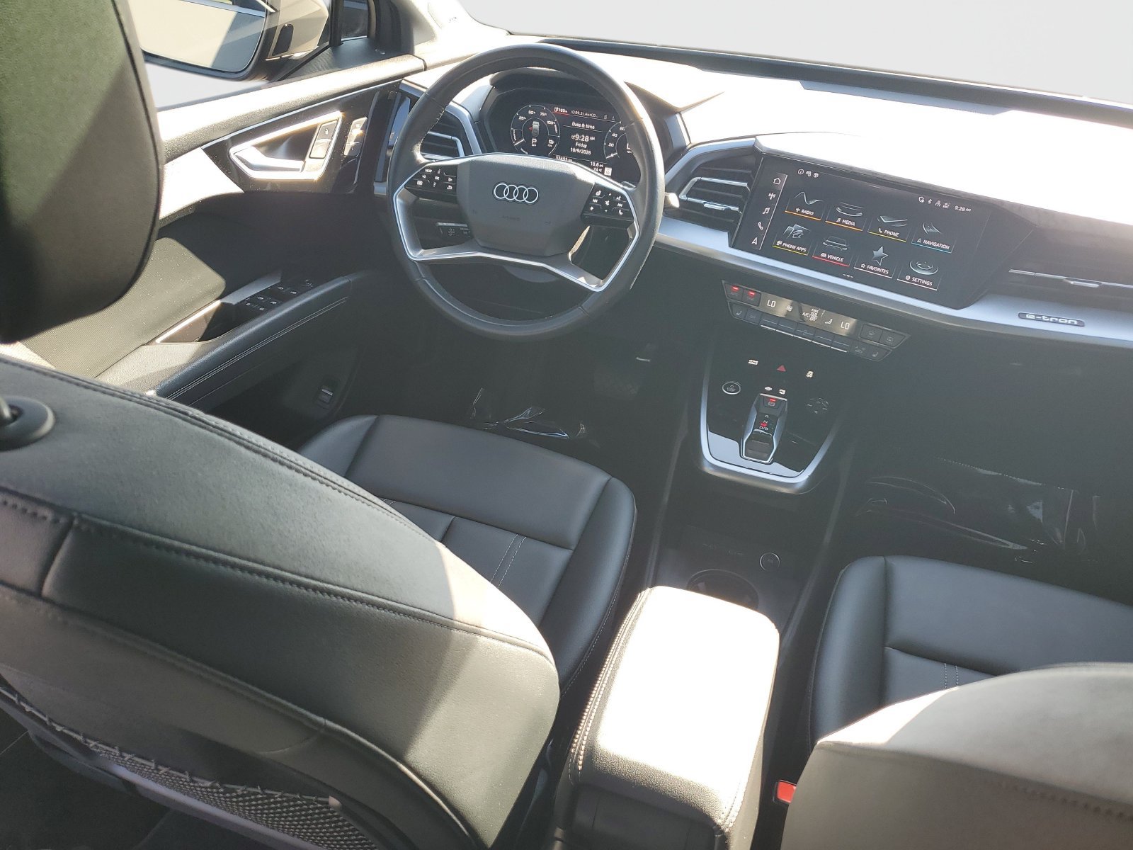 Used 2023 Audi Q4 e-tron Premium Plus AWD/4WD image 11