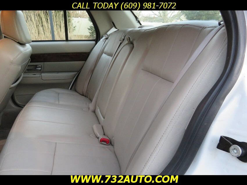 Used 2010 Mercury Grand Marquis LS image 9