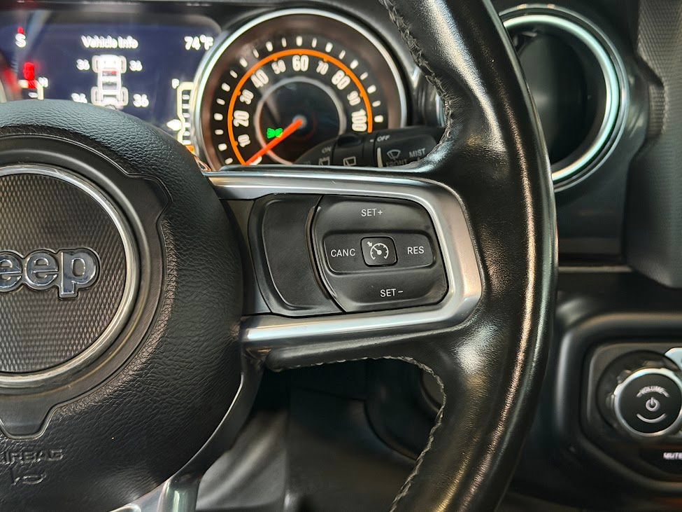 Used 2021 Jeep Wrangler Unlimited Sahara AWD/4WD image 20