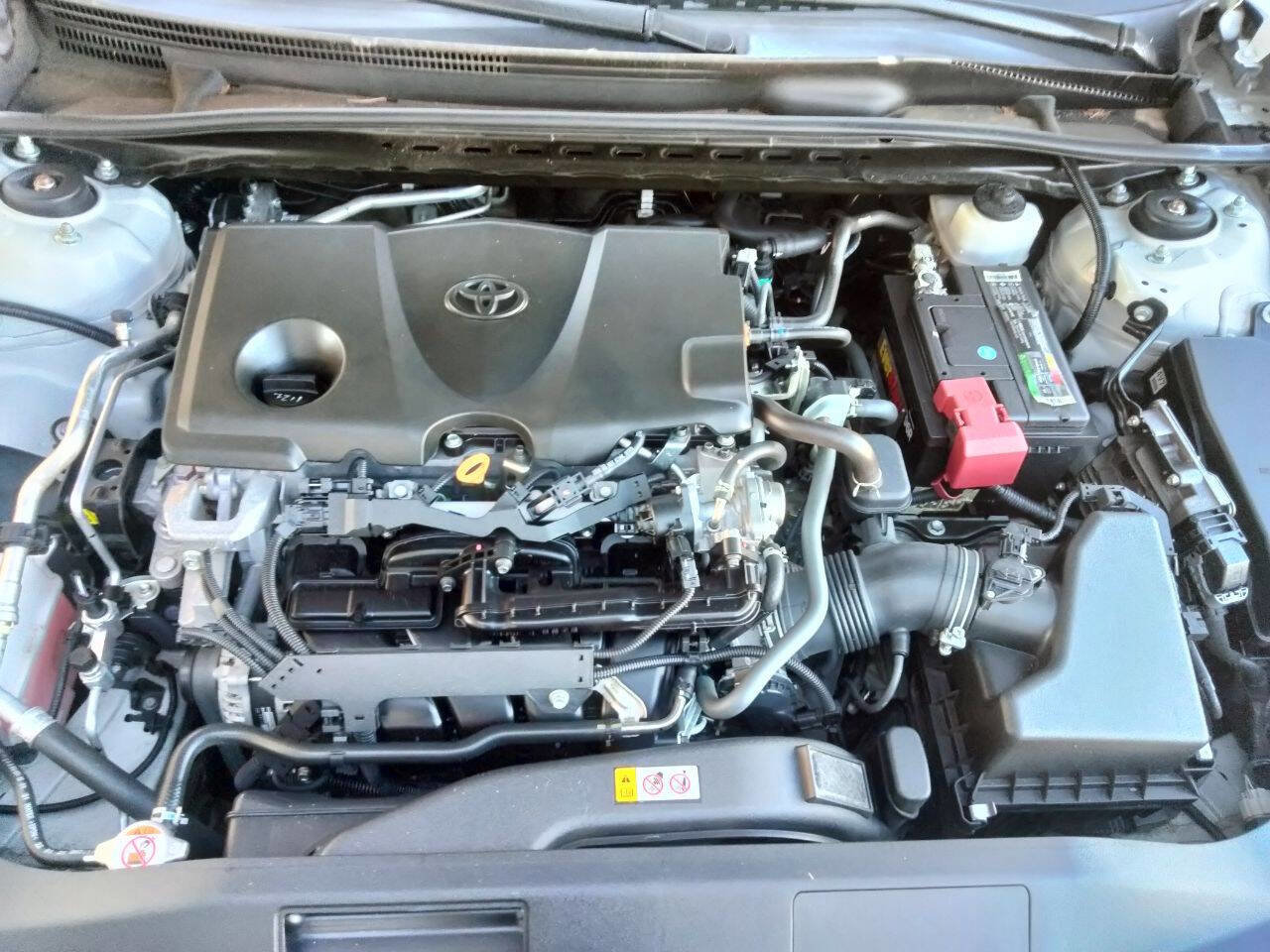 Used 2022 Toyota Camry SE image 13