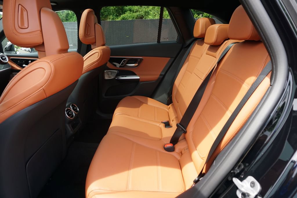 Certified 2025 Mercedes-Benz GLC 350e 4MATIC image 38