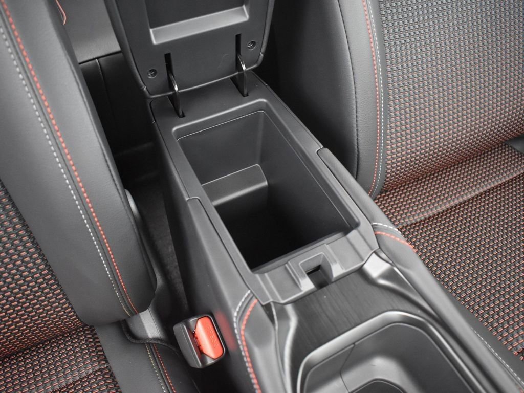 New 2026 Nissan Kicks SR w/ Illumination Package image 24