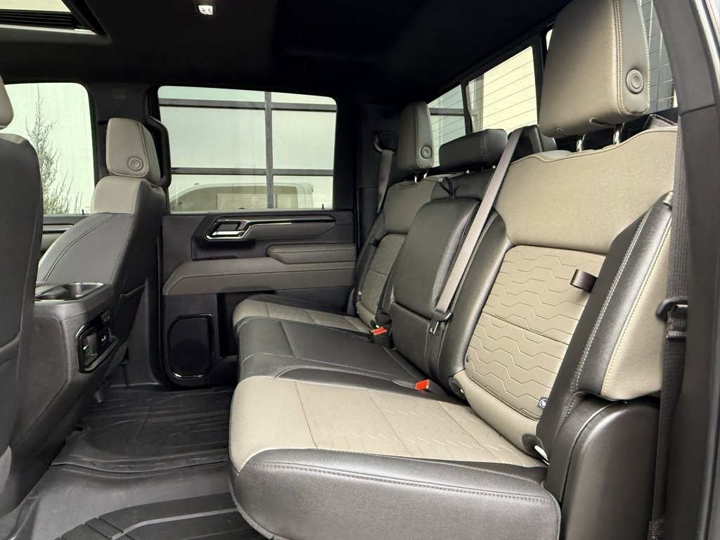 Used 2025 Chevrolet Silverado 2500 ZR2 w/ Technology Package image 34