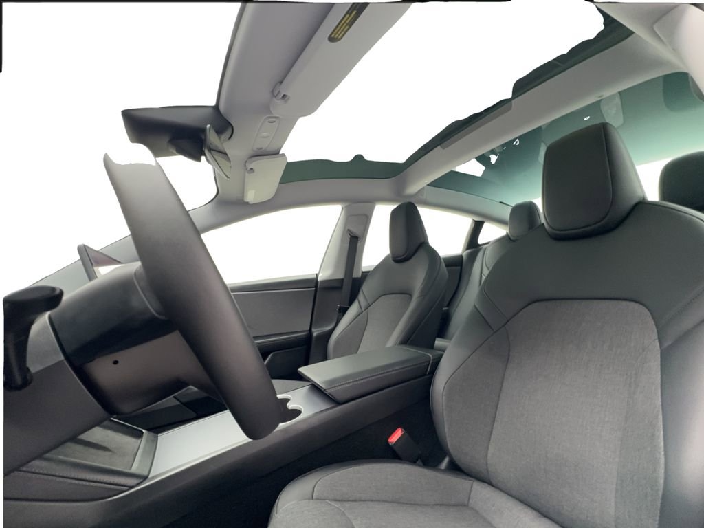 Used 2025 Tesla Model 3 image 19