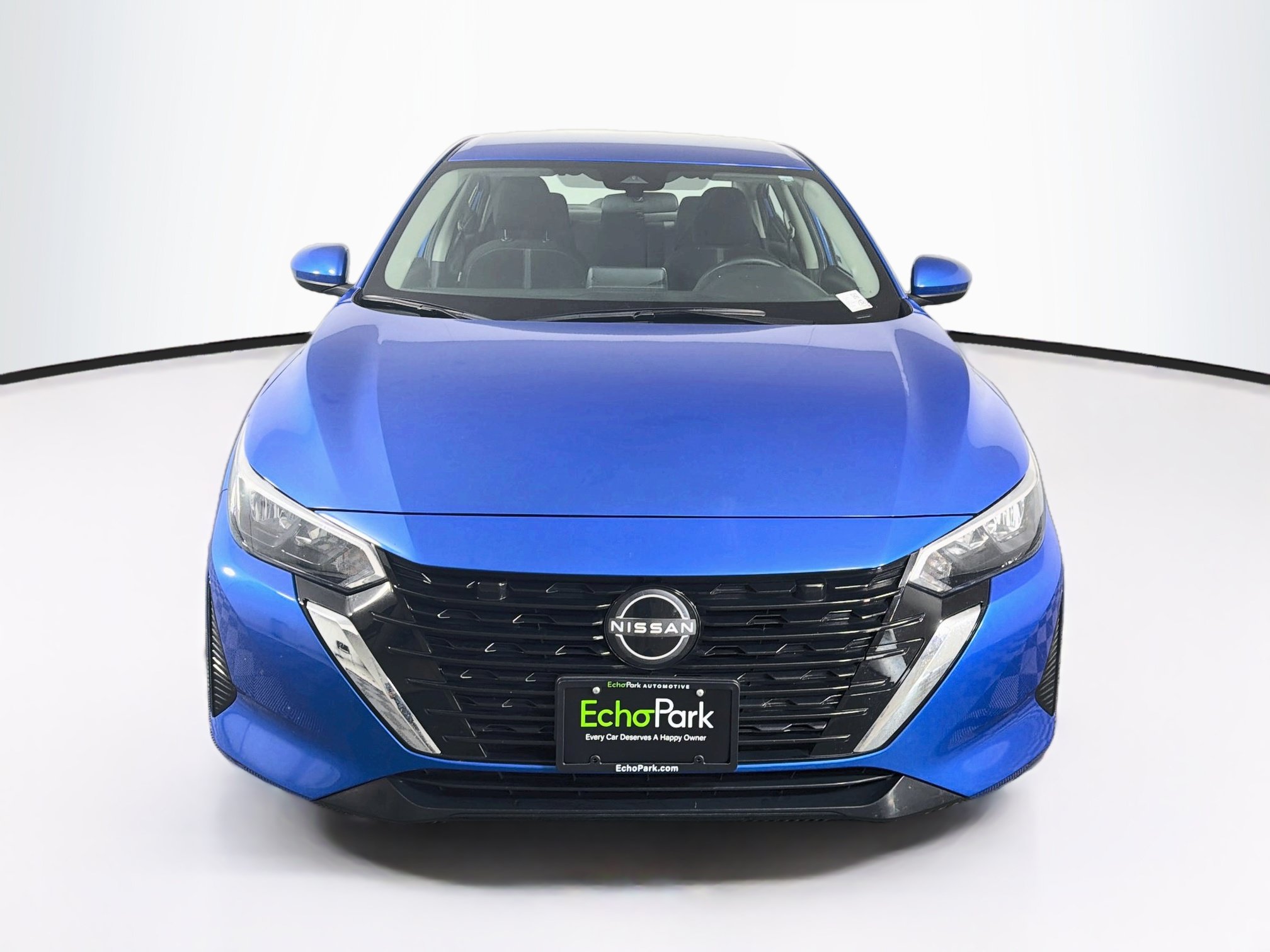 Used 2025 Nissan Sentra SV FWD image 2