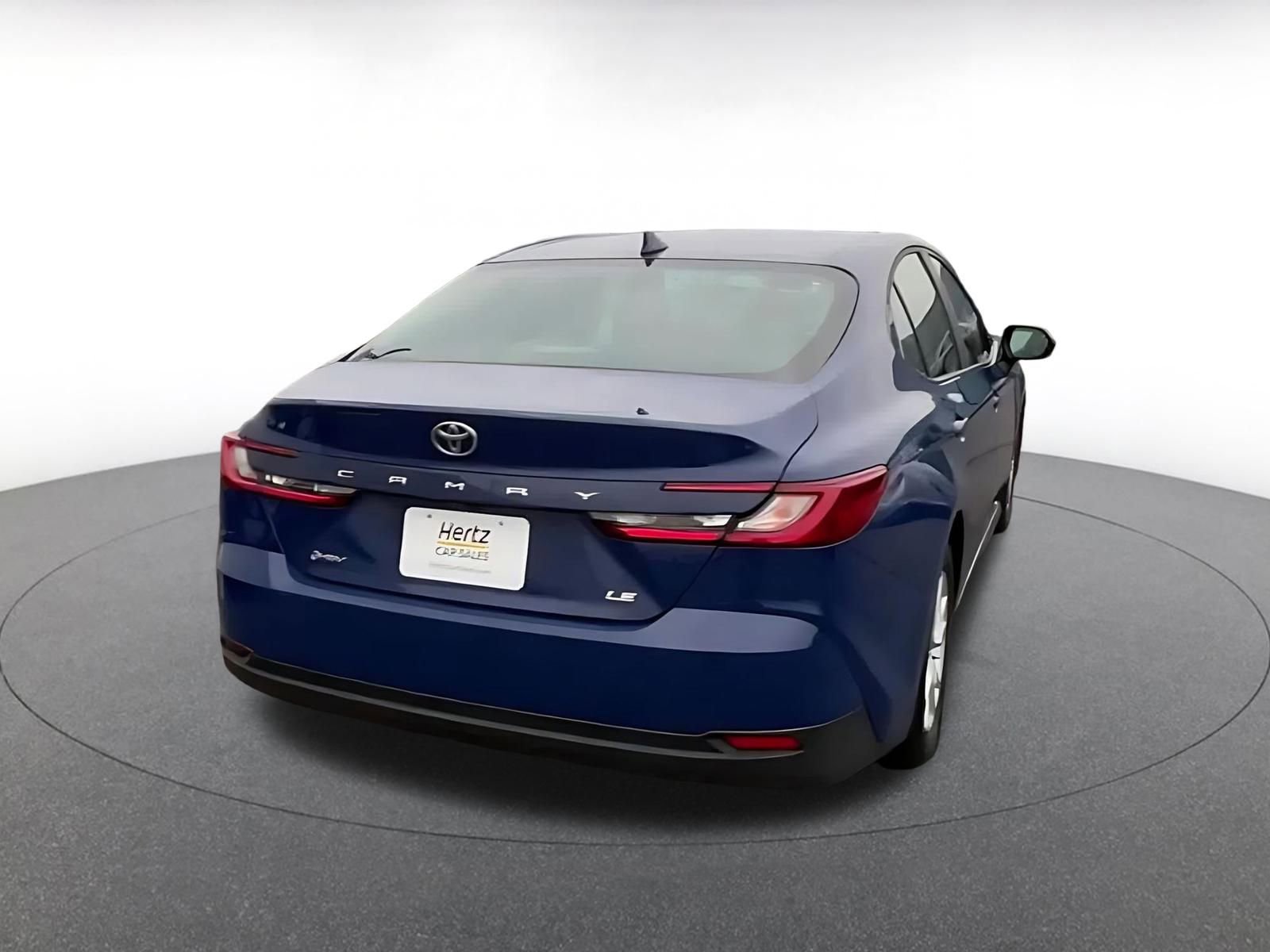 Used 2025 Toyota Camry LE image 13