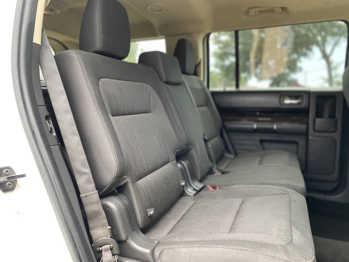 Used 2014 Ford Flex SEL FWD image 12