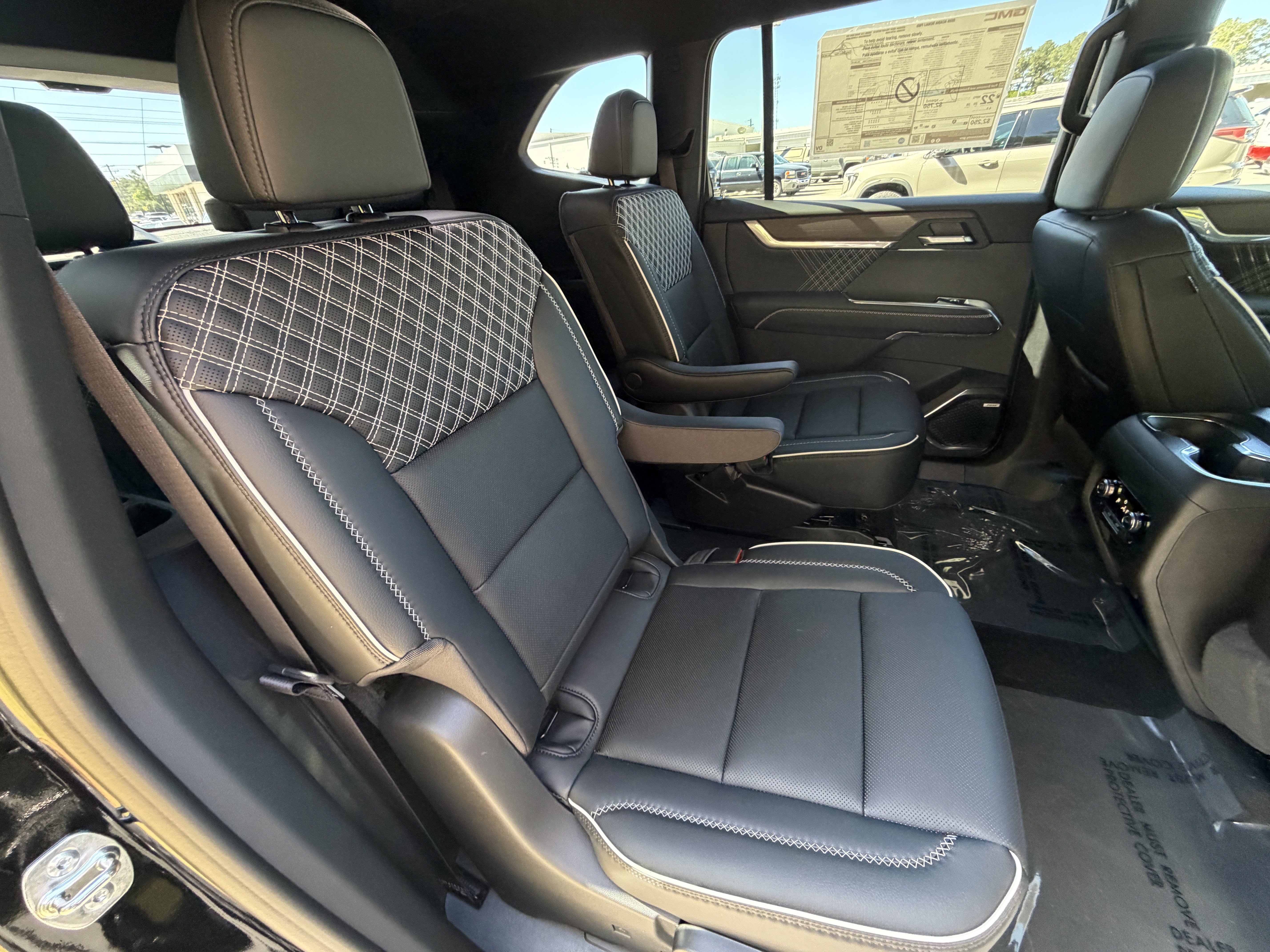 New 2026 GMC Acadia Denali w/ Super Cruise Package FWD image 15