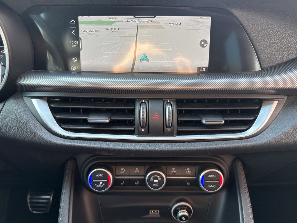 Used 2022 Alfa Romeo Stelvio Veloce image 37