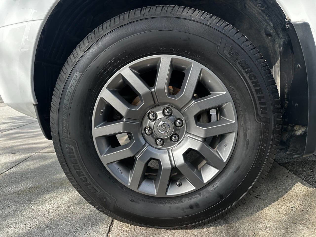 Used 2012 Nissan Frontier SV w/ Sport Appearance Pkg image 16