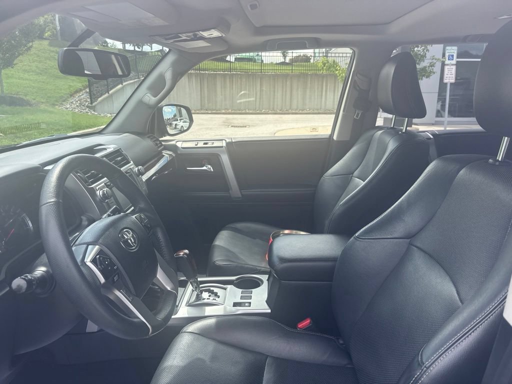 Used 2017 Toyota 4Runner Limited AWD/4WD image 35