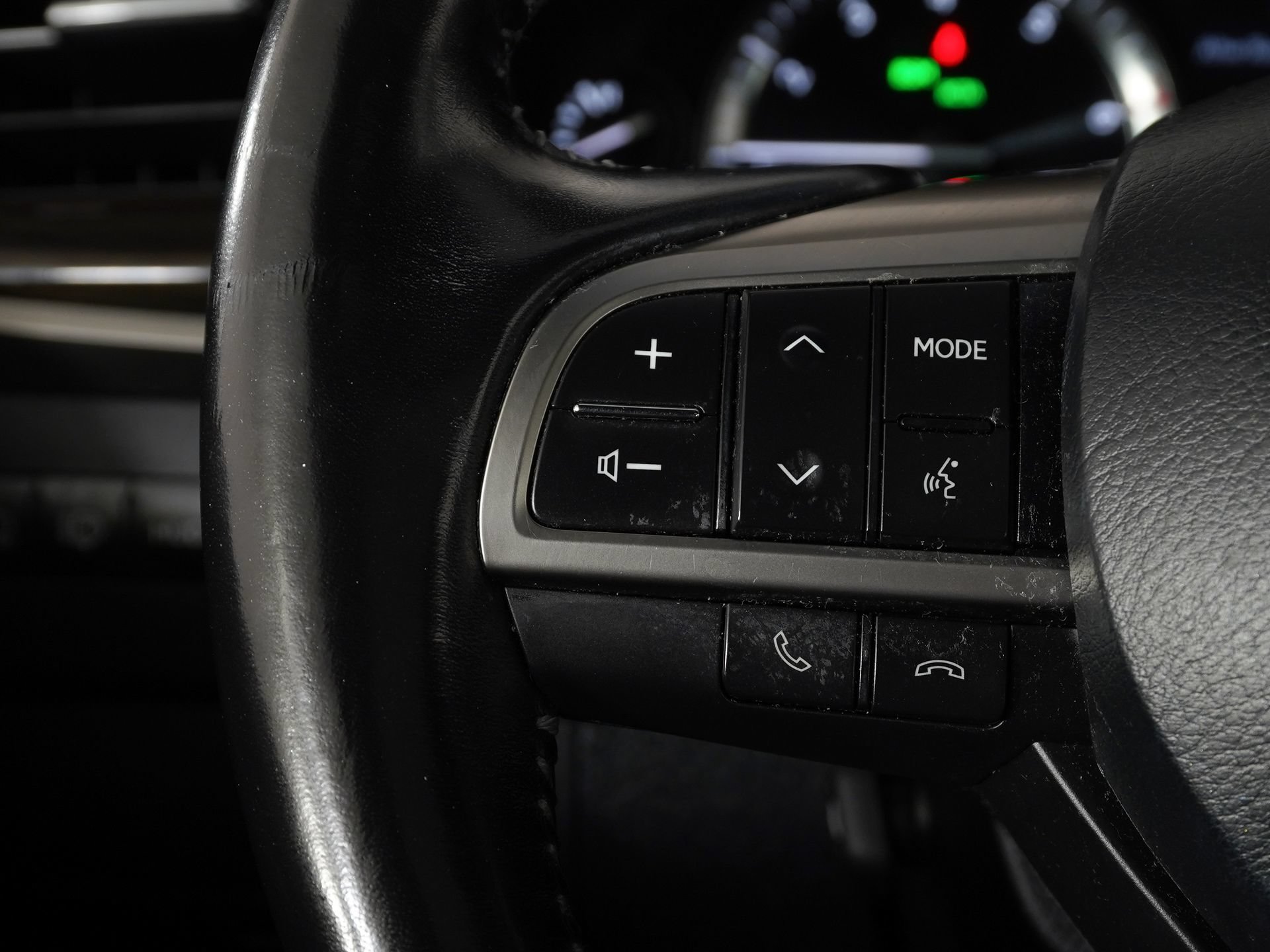 Used 2021 Lexus LX 570 4WD w/ Sport Package image 22