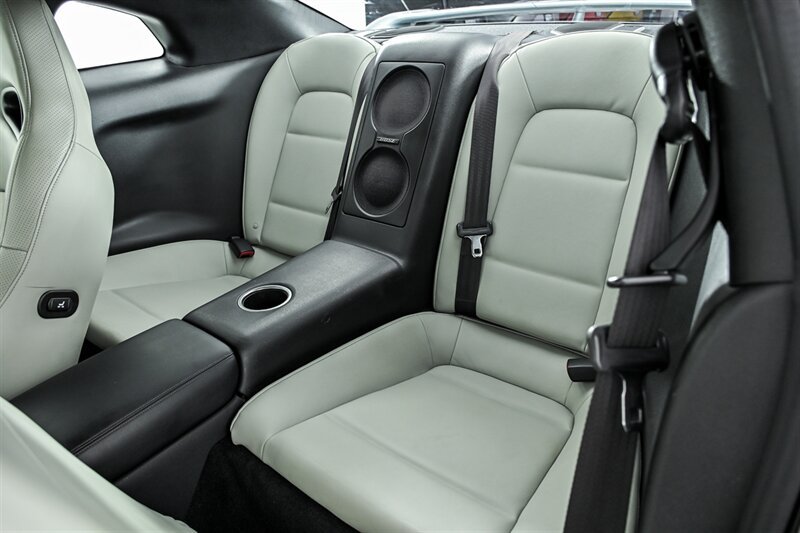 Used 2009 Nissan GT-R Premium AWD/4WD image 18