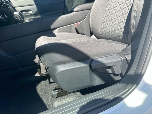 New 2026 Nissan Kicks SV w/ SV Premium Package AWD/4WD image 29