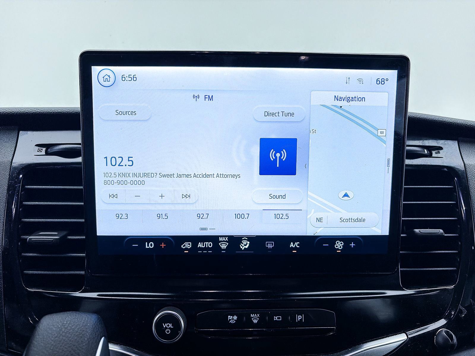 Used 2023 Ford Transit 350 XLT image 20