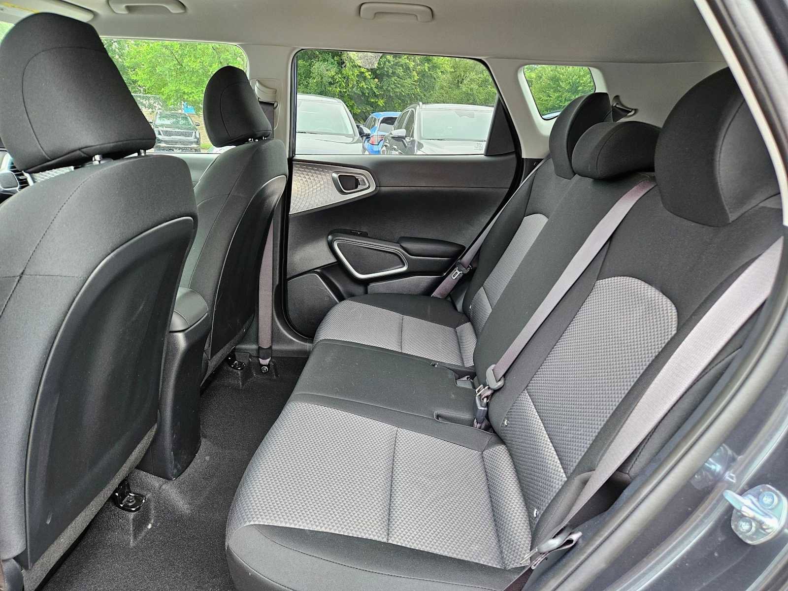 Used 2025 Kia Soul LX FWD image 17