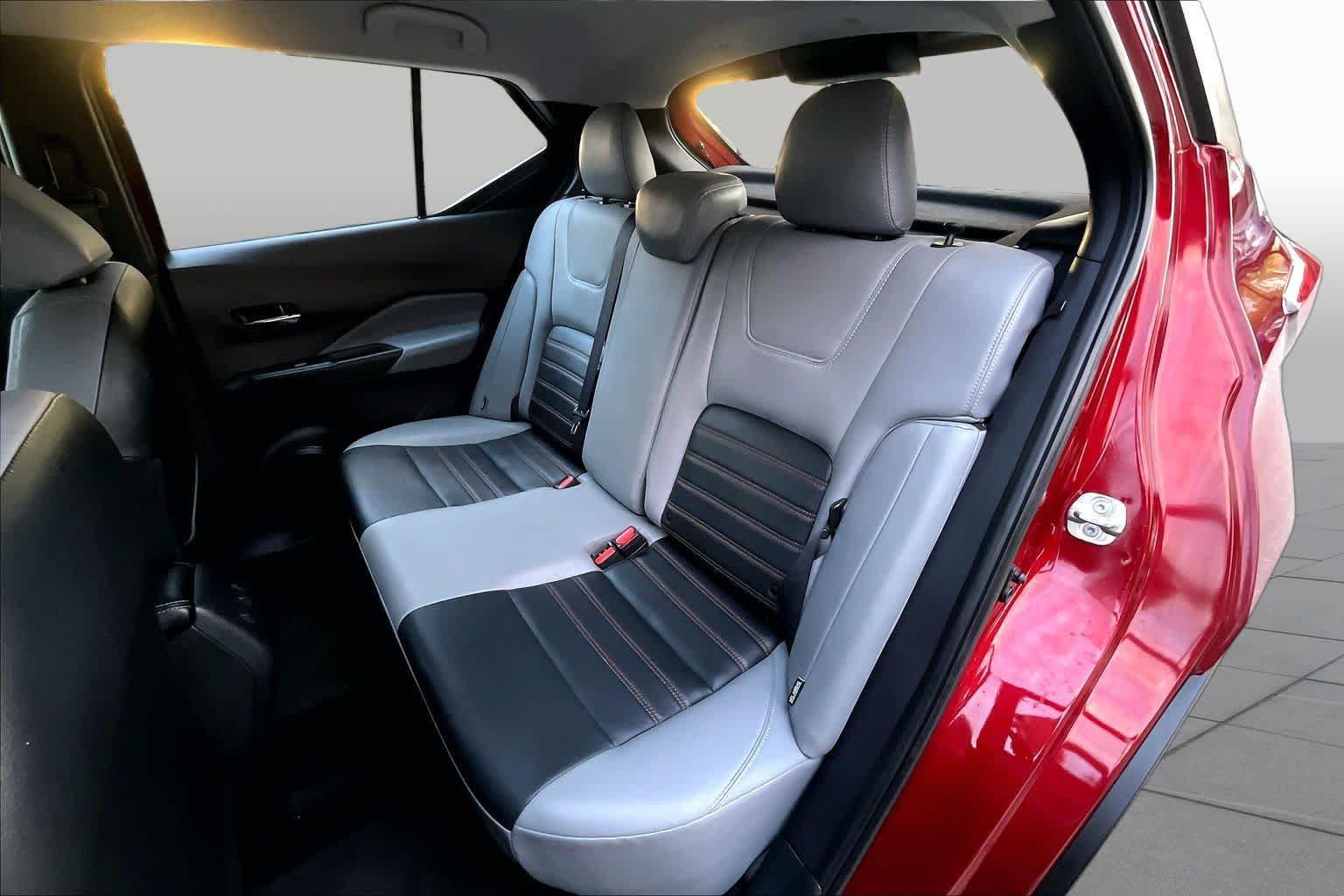 Certified 2021 Nissan Kicks SR w/ SR Premium Package FWD image 19