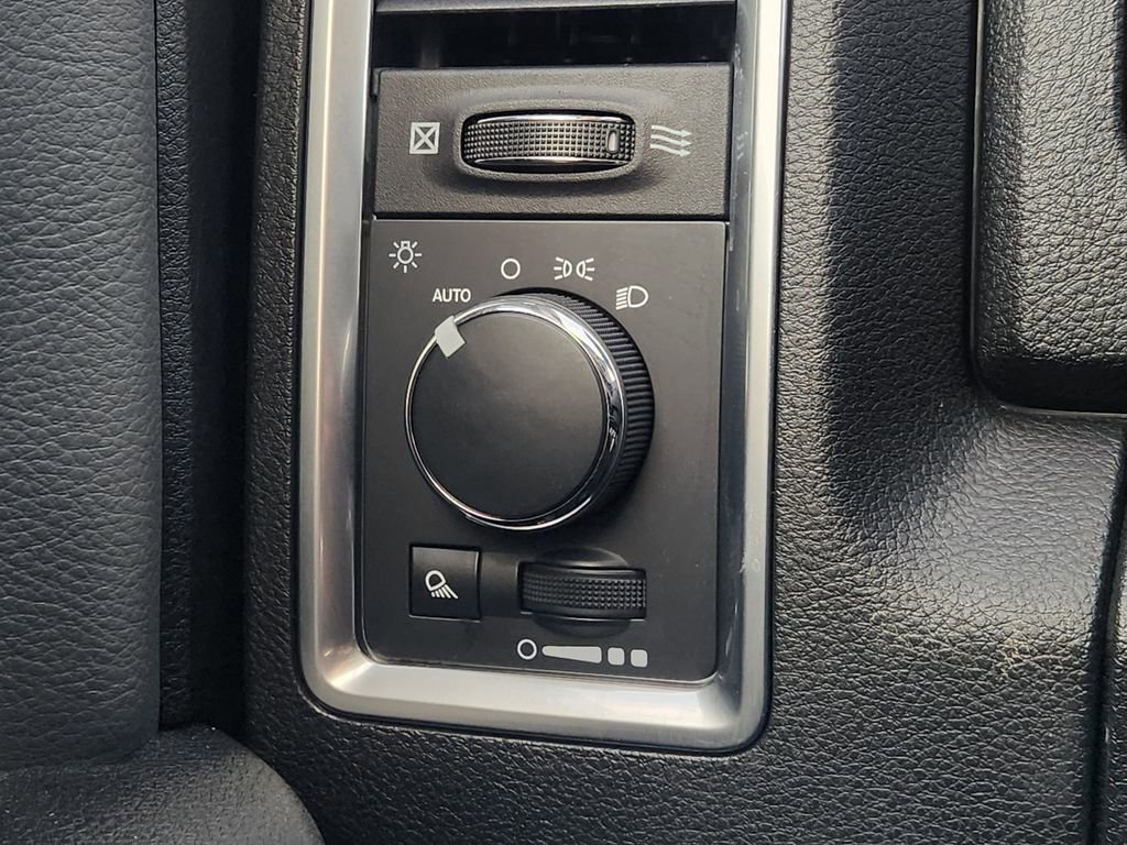 Used 2024 RAM 1500 Classic SLT image 23