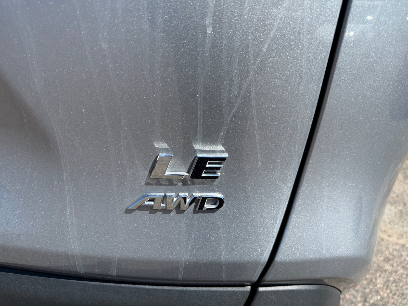 Used 2025 Toyota RAV4 LE AWD/4WD image 23