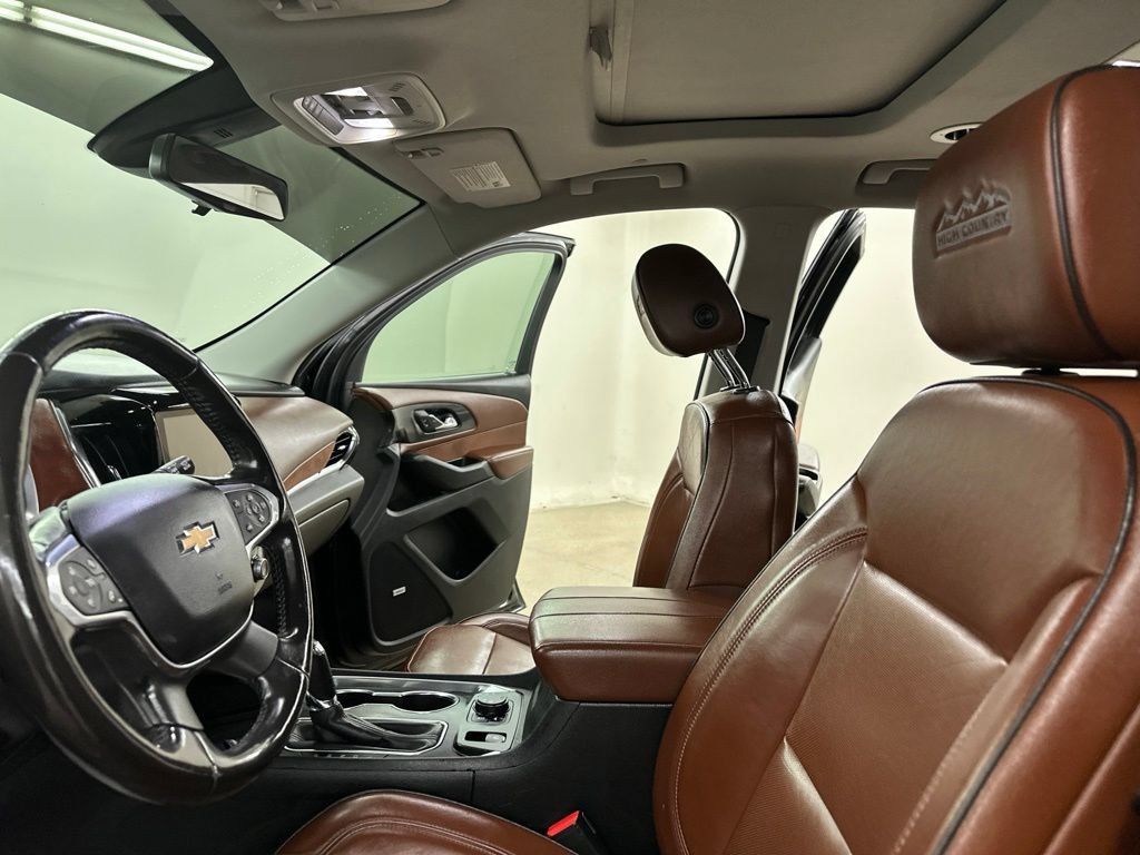 Used 2018 Chevrolet Traverse High Country AWD/4WD image 37