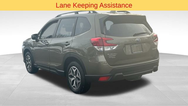 Used 2023 Subaru Forester Premium image 6