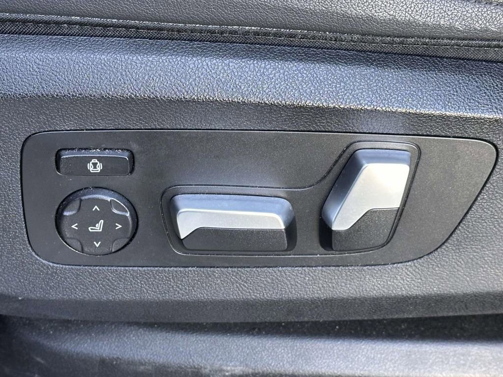 Used 2020 BMW X5 xDrive40i w/ Convenience Package image 13