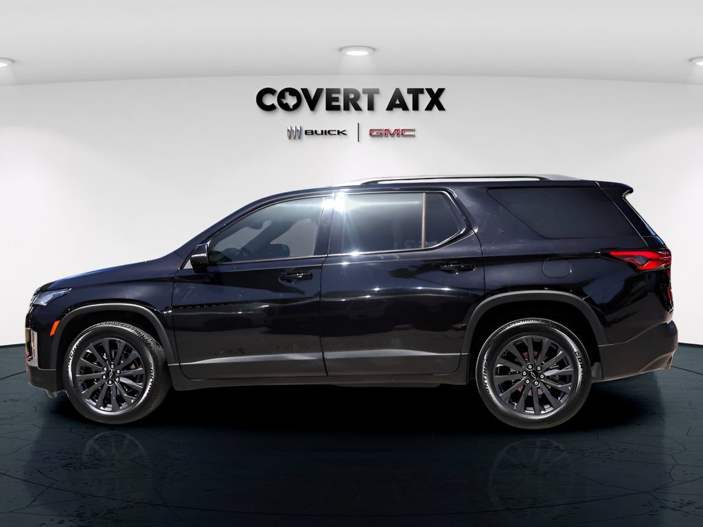 Used 2023 Chevrolet Traverse RS FWD image 5