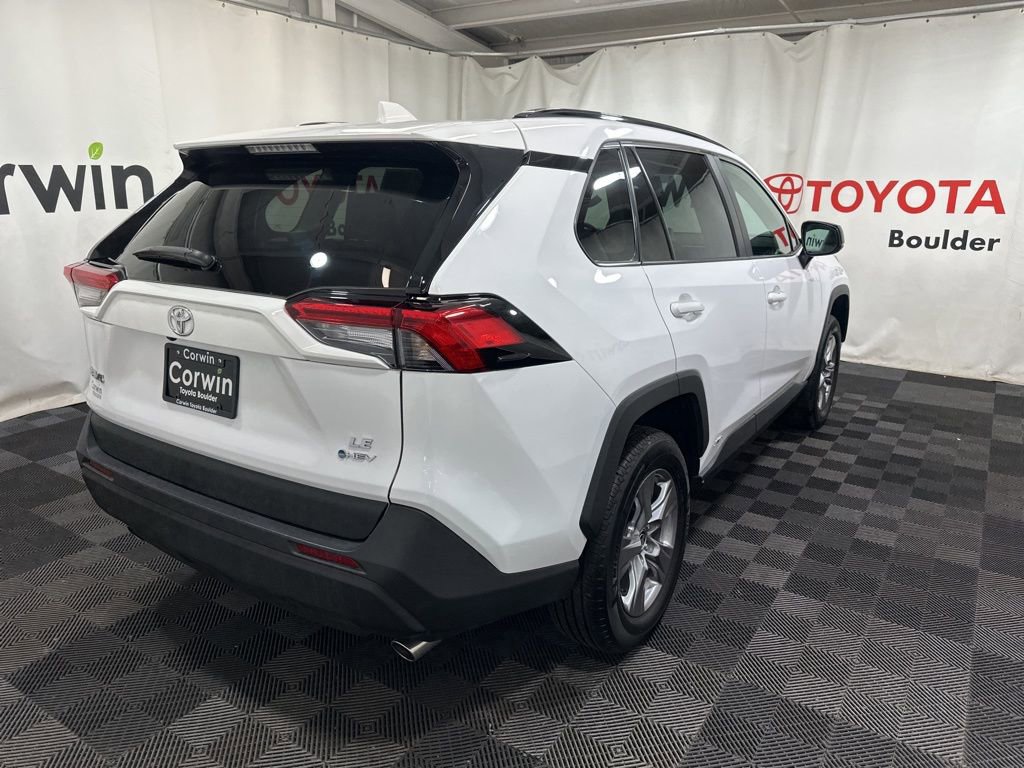 Used 2025 Toyota RAV4 LE image 8