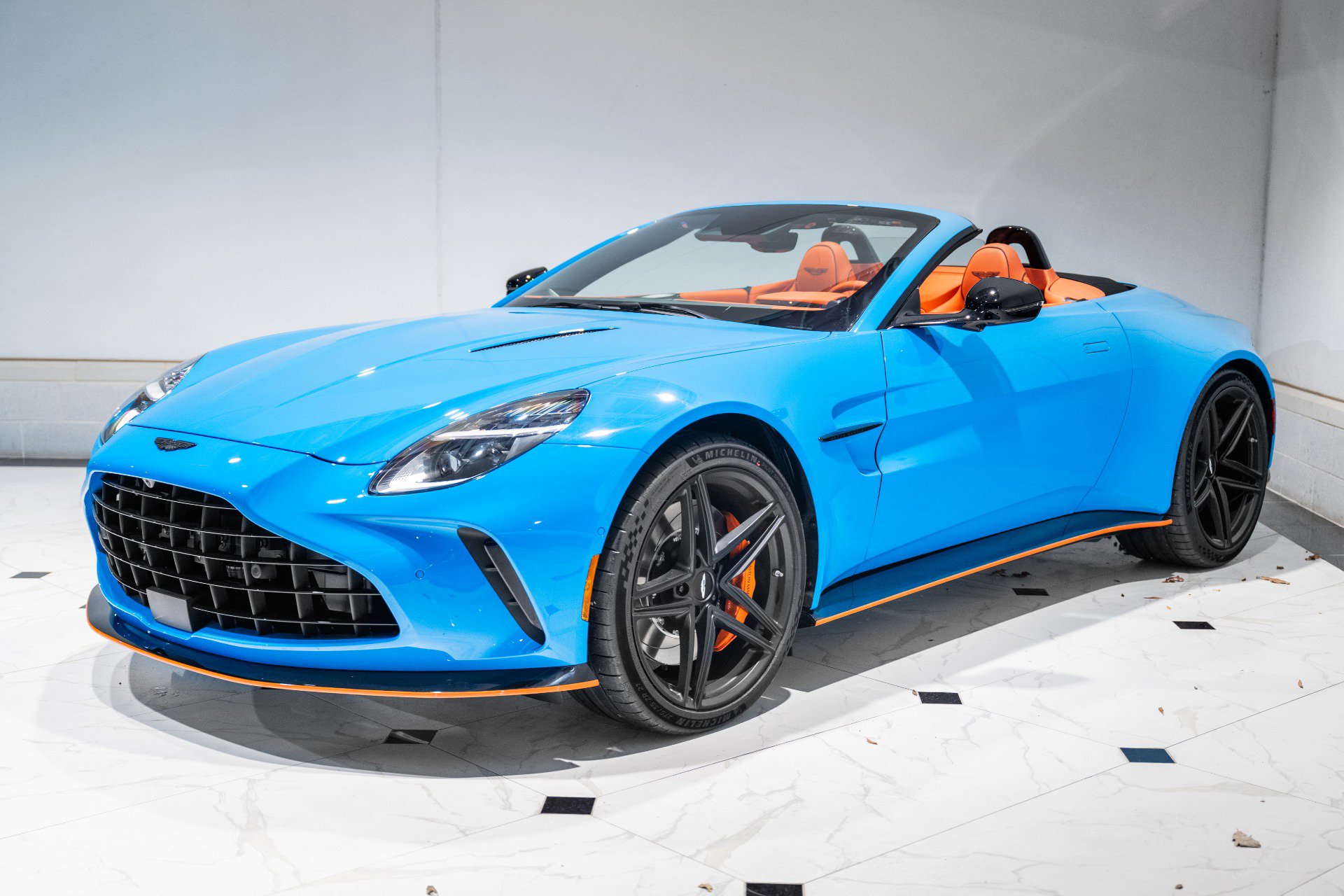 New 2026 Aston Martin V8 Vantage Roadster image 42