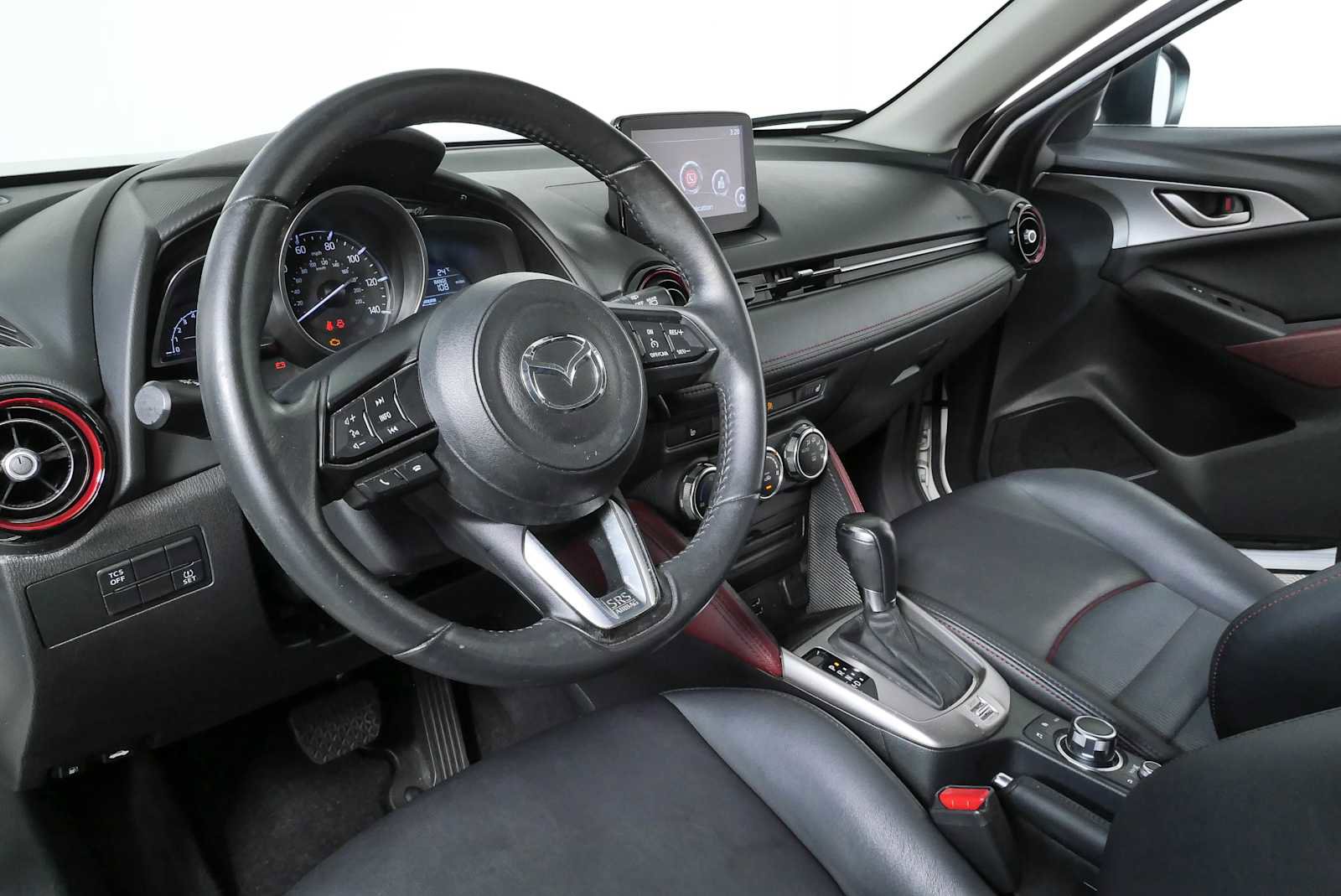 Used 2018 MAZDA CX-3 Touring FWD image 4