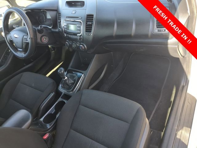 Used 2017 Kia Forte LX image 19