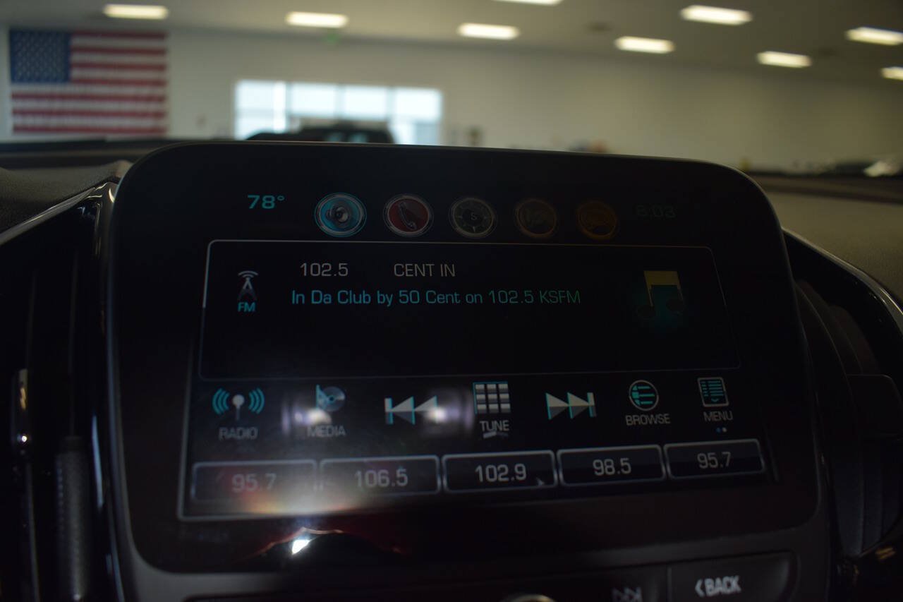 Used 2018 Chevrolet Volt LT FWD image 30