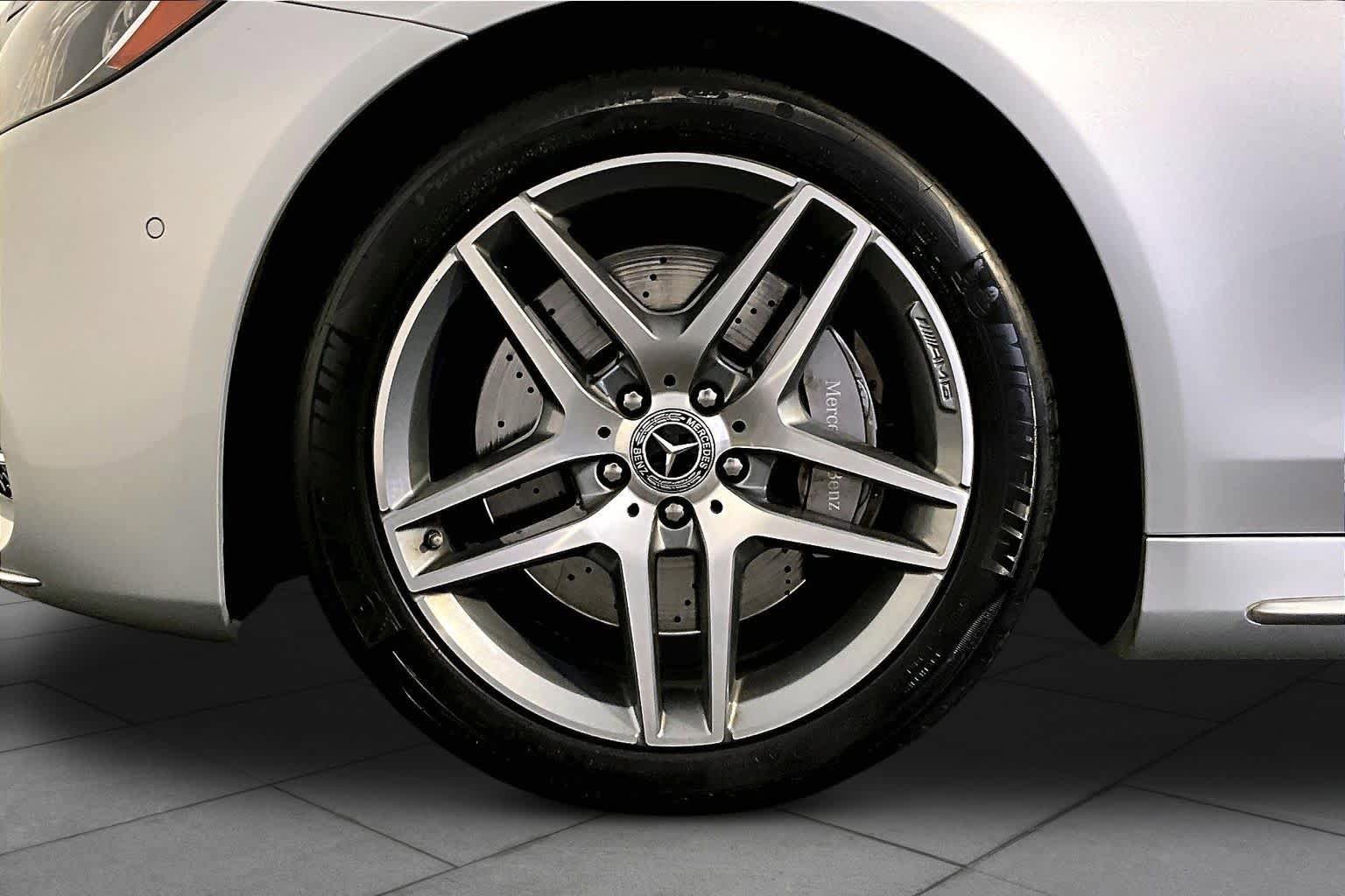 Certified 2019 Mercedes-Benz S 560 4MATIC Sedan image 11