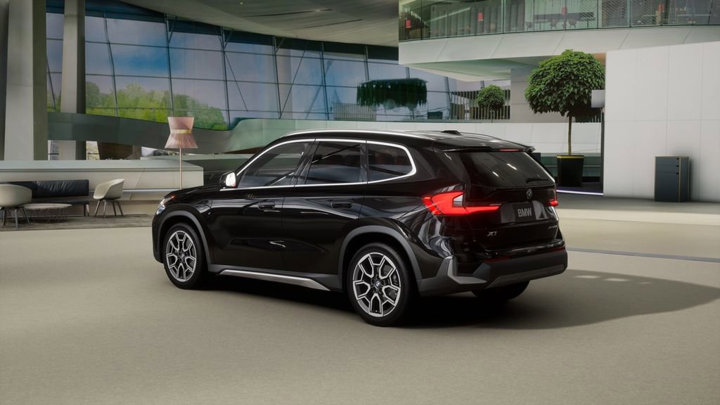 New 2026 BMW X1 xDrive28i w/ Technology Package image 2