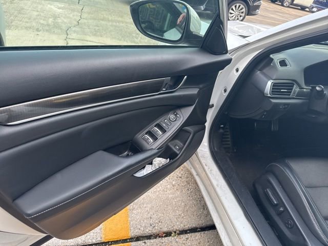Used 2018 Honda Accord Sport image 27