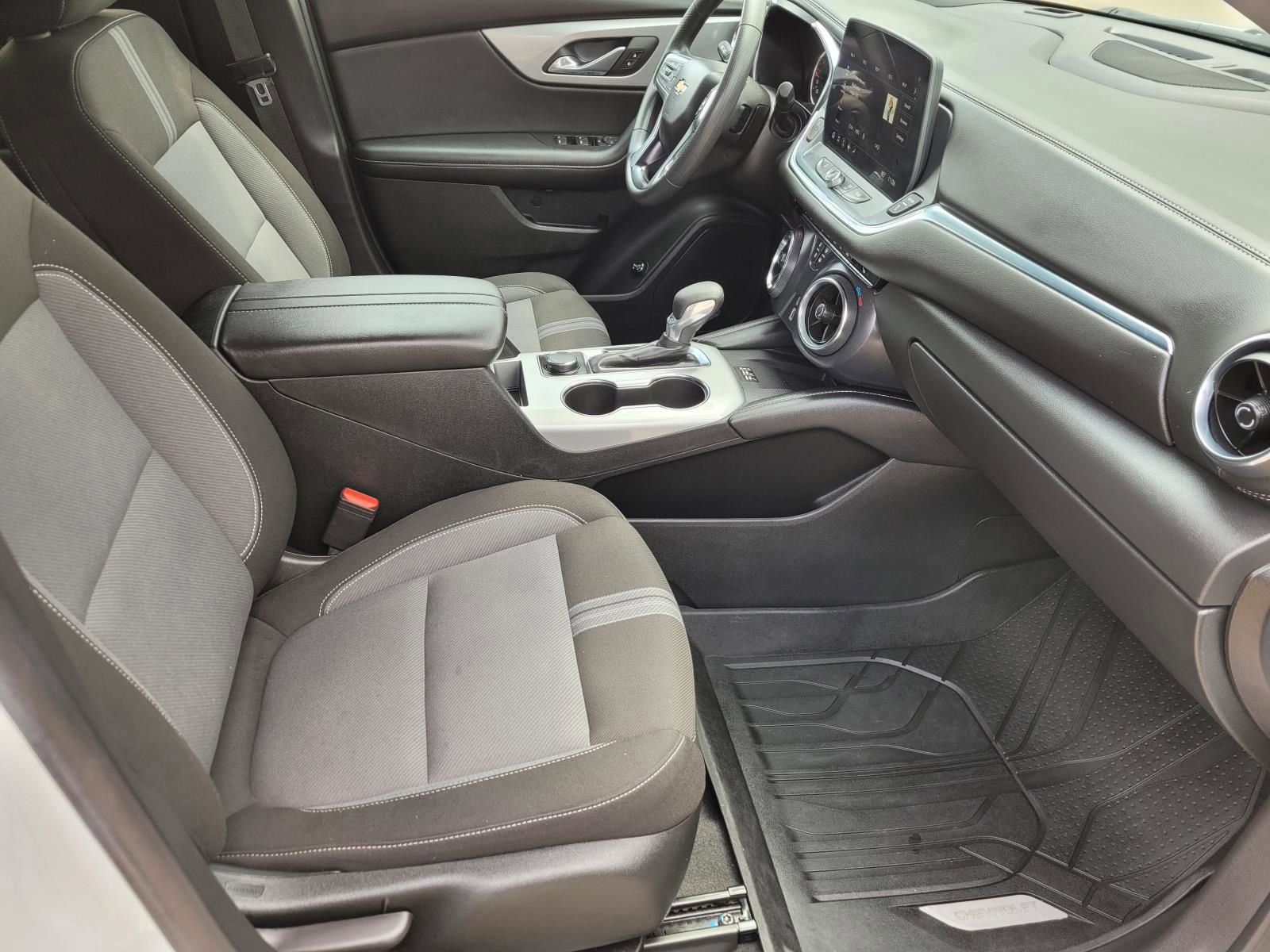 Used 2023 Chevrolet Blazer LT w/ Convenience Package FWD image 11