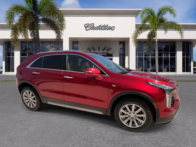 Certified 2023 Cadillac XT4 Premium Luxury FWD image 17