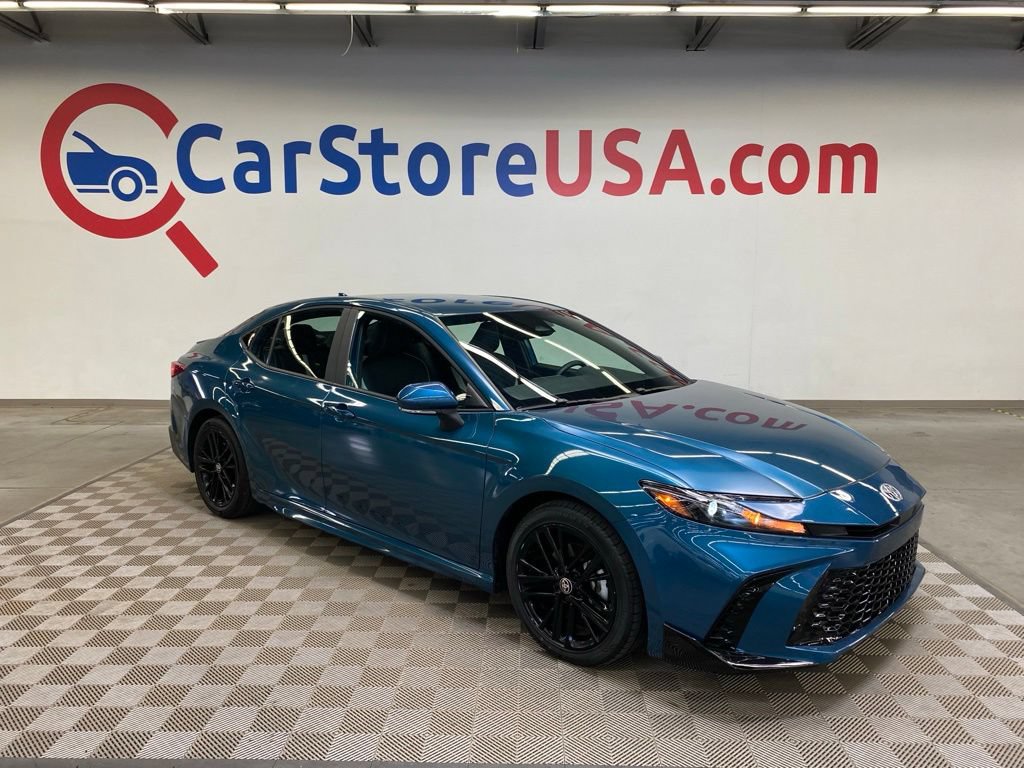 Used 2025 Toyota Camry SE