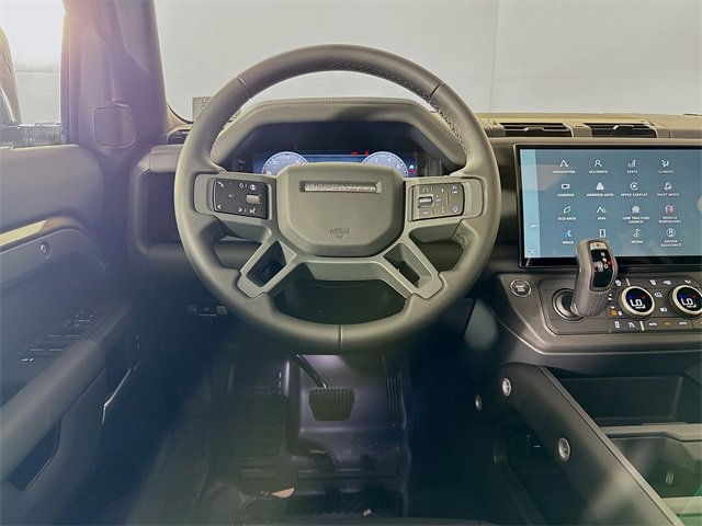 New 2026 Land Rover Defender 110 X-Dynamic SE image 25
