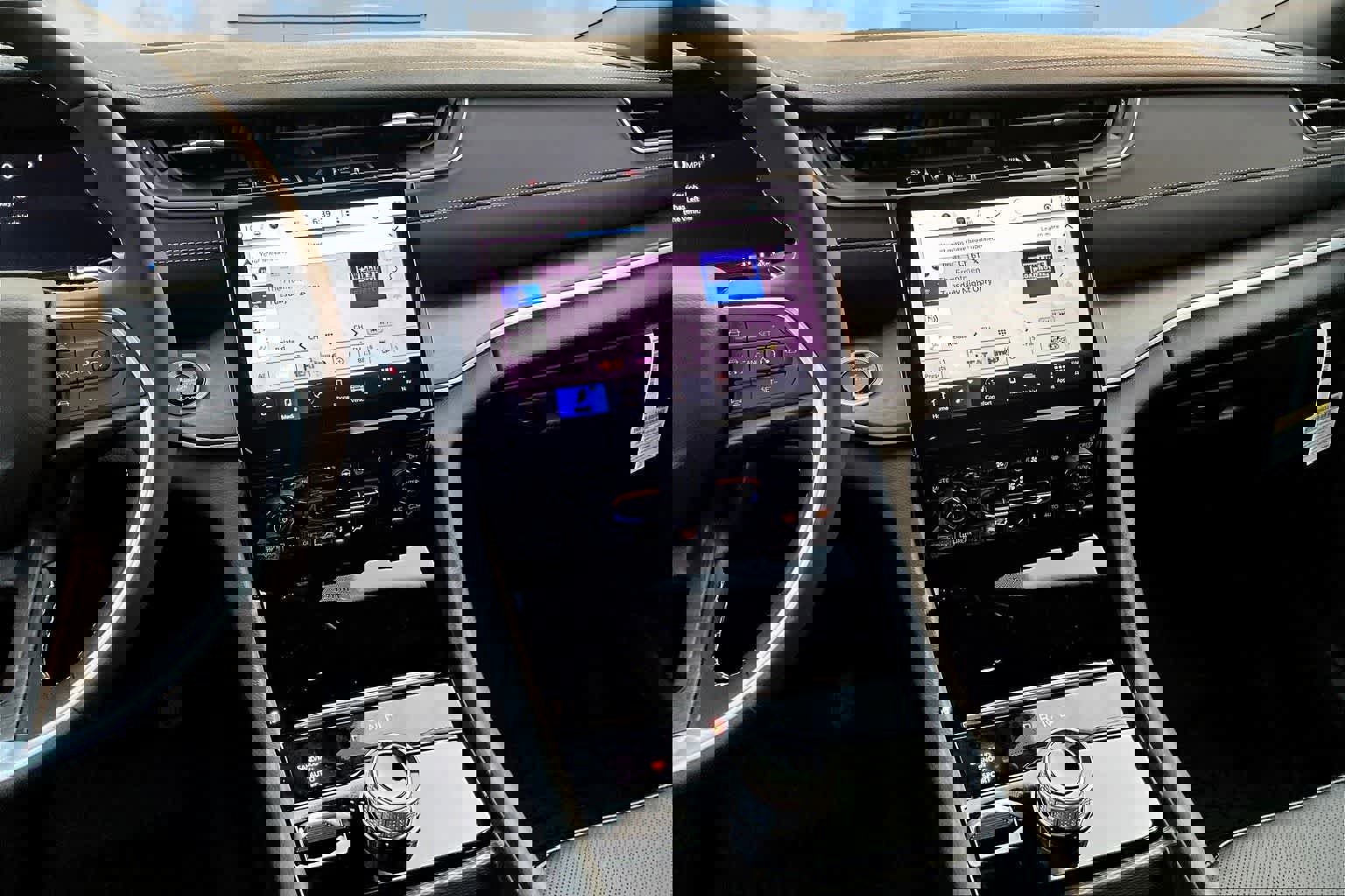 New 2025 Jeep Grand Cherokee L Limited w/ Luxury Tech Group II image 16